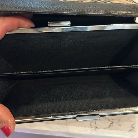 Authentic Burberry nova check black/tan/red pvc and black leather wallet - Picture 6 of 8